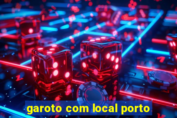 garoto com local porto